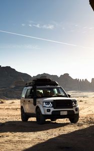 Превью обои land rover hejaz railway, land rover, автомобиль, внедорожник, белый