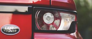 Превью обои land rover, машина, красный, вид сзади, фонари