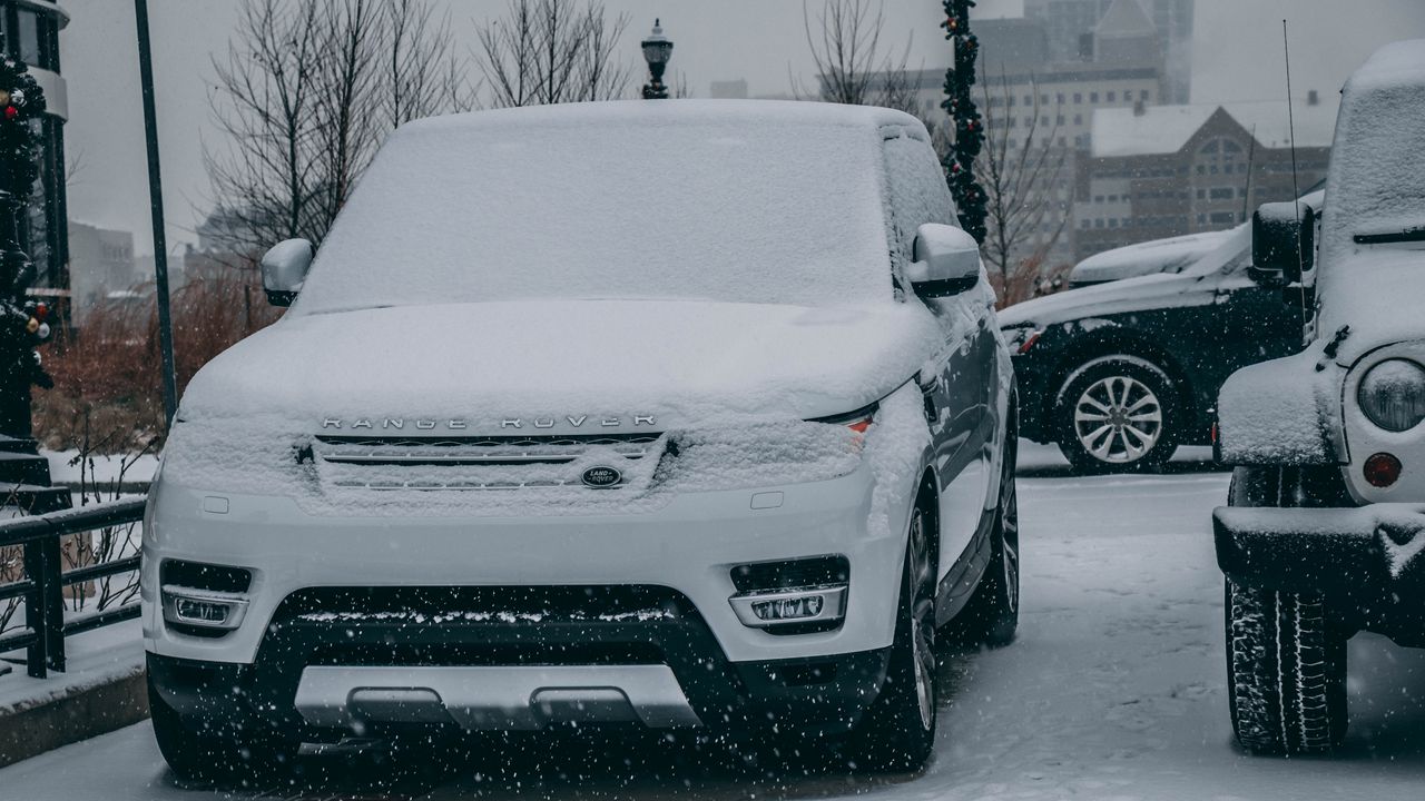 Обои land rover range rover, range rover, land rover, внедорожник, люкс, замнеженный, снегопад