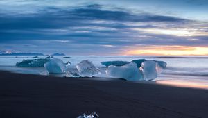 Превью обои лед, берег, льдина, горизонт, море