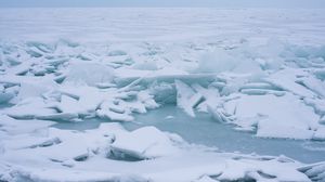 Превью обои лед, мороз, зима, озеро, замерзать, снег, куски