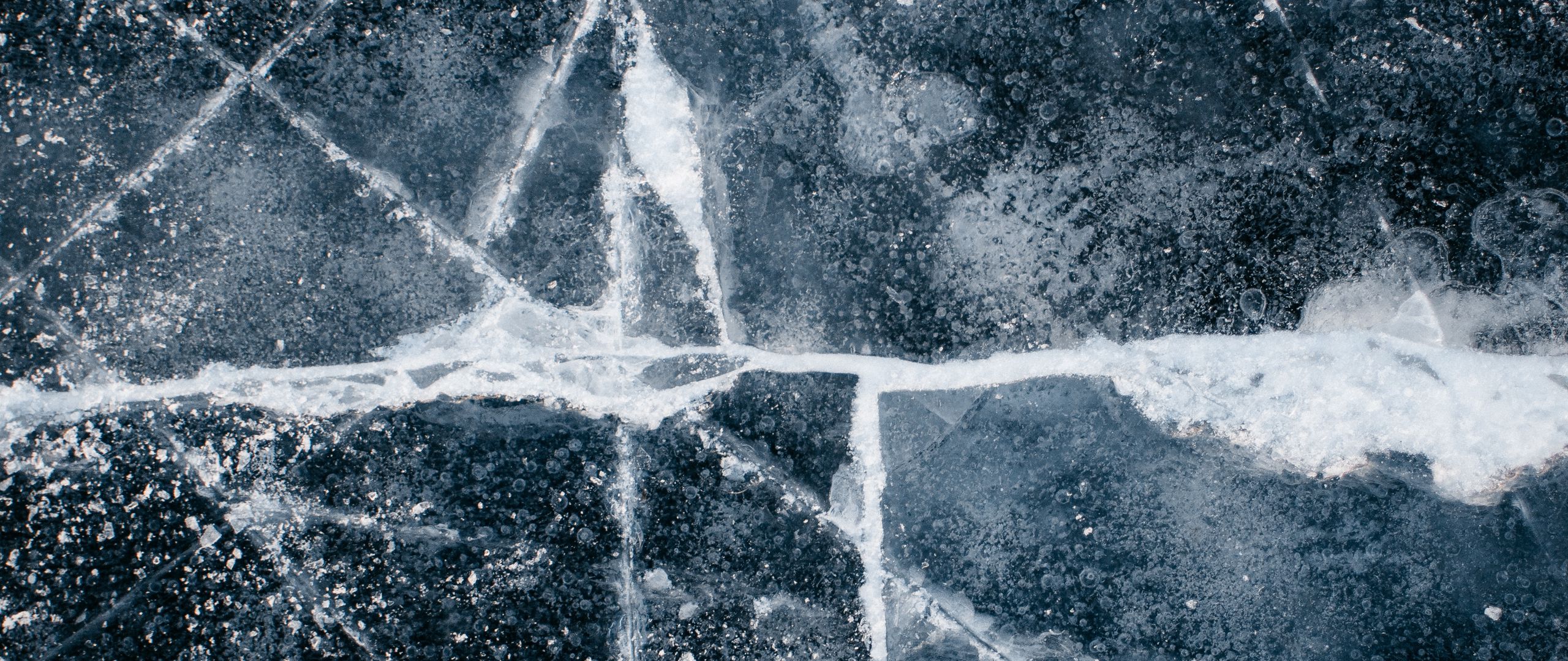 Трещины воды. Трещины на льду для фотошопа. Текстура льда. Поверхность льда с трещинами в. Треск льда.
