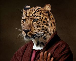 Превью обои леопард, одежда, животное, человек