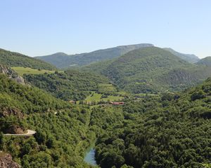 Превью обои лес, холмы, деревья, небо, природа