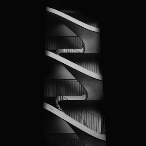 Превью обои лестница, чб, минимализм, темный, архитектура