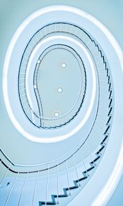 Превью обои лестница, спираль, архитектура, минимализм, светлый, синий