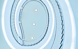 Превью обои лестница, спираль, архитектура, минимализм, светлый, синий