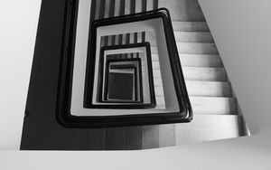Превью обои лестница, спираль, вид сверху, черно-белый