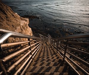 Превью обои лестница, спуск, скала, море