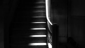 Превью обои лестница, ступеньки, тени, темный