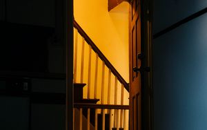 Превью обои лестница, тень, дверь, проход