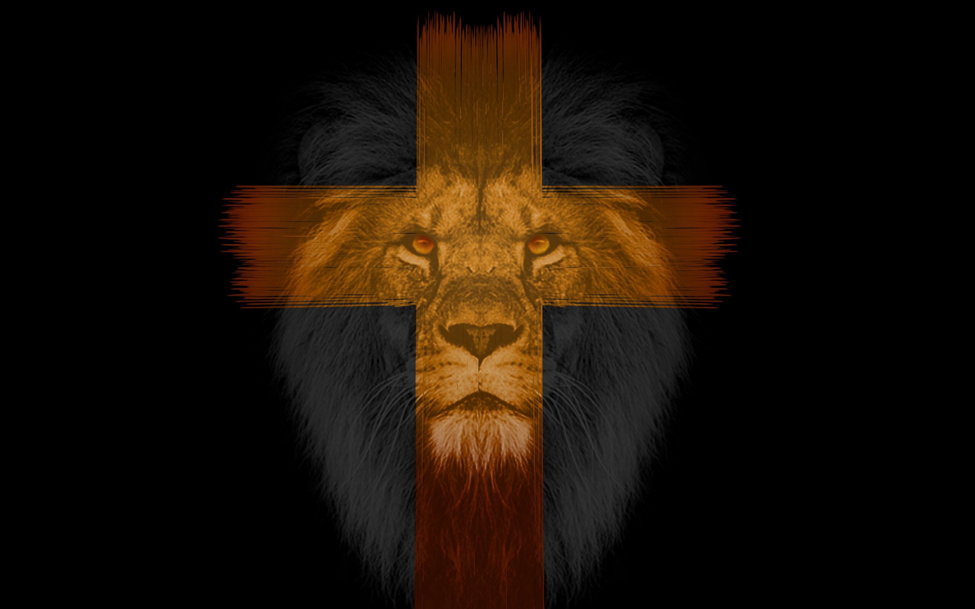 Лев с крестом