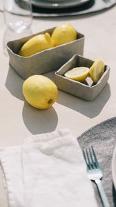 Превью обои лимон, цитрус, фрукт, дольки, сервировка