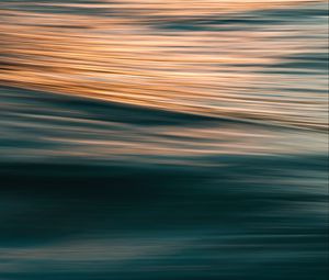 Превью обои линии, блеск, полосы, свет