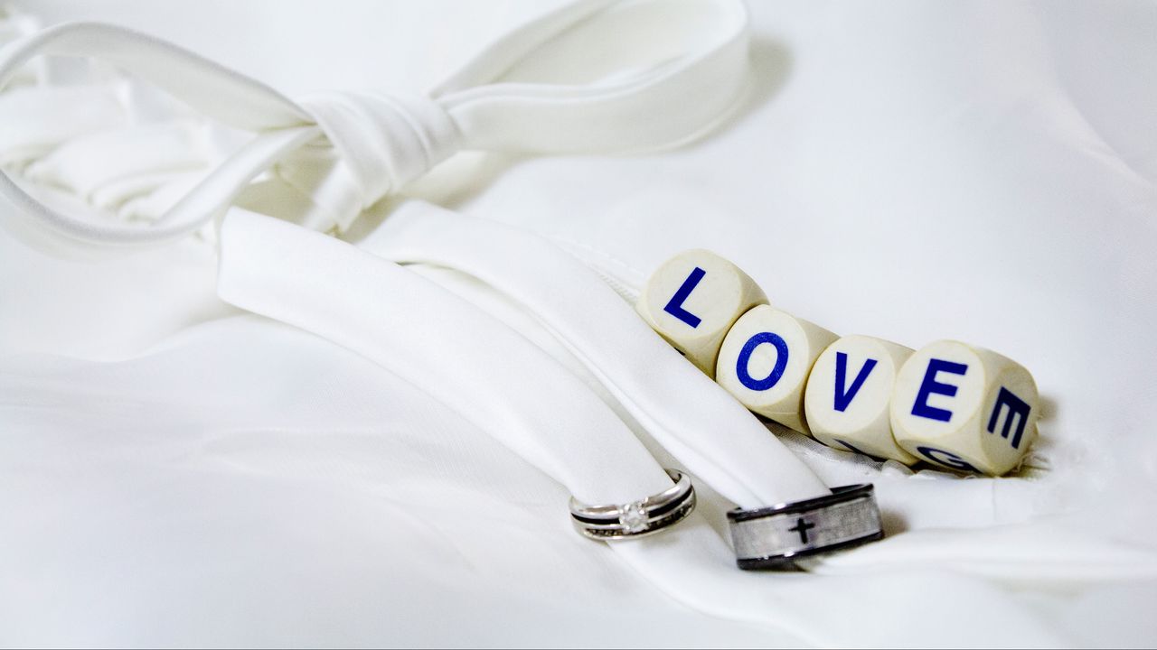Обои любовь, буквы, кольца, свадьба