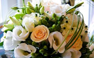 Превью обои лизиантус рассела, розы, цветы, букет, оформление, шикарно