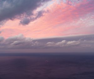 Превью обои лодка, море, горизонт, сумерки