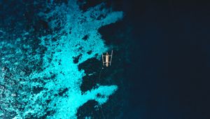 Превью обои лодка, море, вид сверху, вода, риф