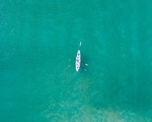 Превью обои лодка, море, вода, вид сверху, минимализм