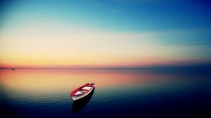 Превью обои лодка, море, водная гладь, одиночество, вечер, закат, горизонт