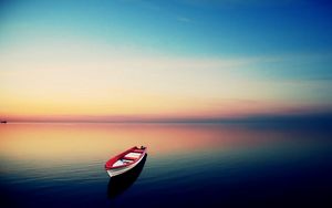 Превью обои лодка, море, водная гладь, одиночество, вечер, закат, горизонт