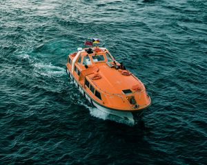 Превью обои лодка, море, волны, сторновей, великобритания
