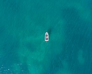 Превью обои лодка, море, волны, вид сверху, минимализм
