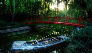 Превью обои лодка, мост, река, китай, лес, растительность, весла