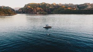 Превью обои лодка, озеро, море, горы