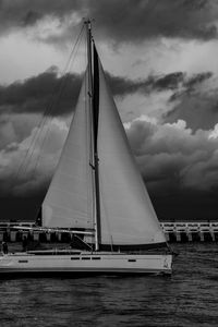 Превью обои лодка, парус, море, облака, черно-белый