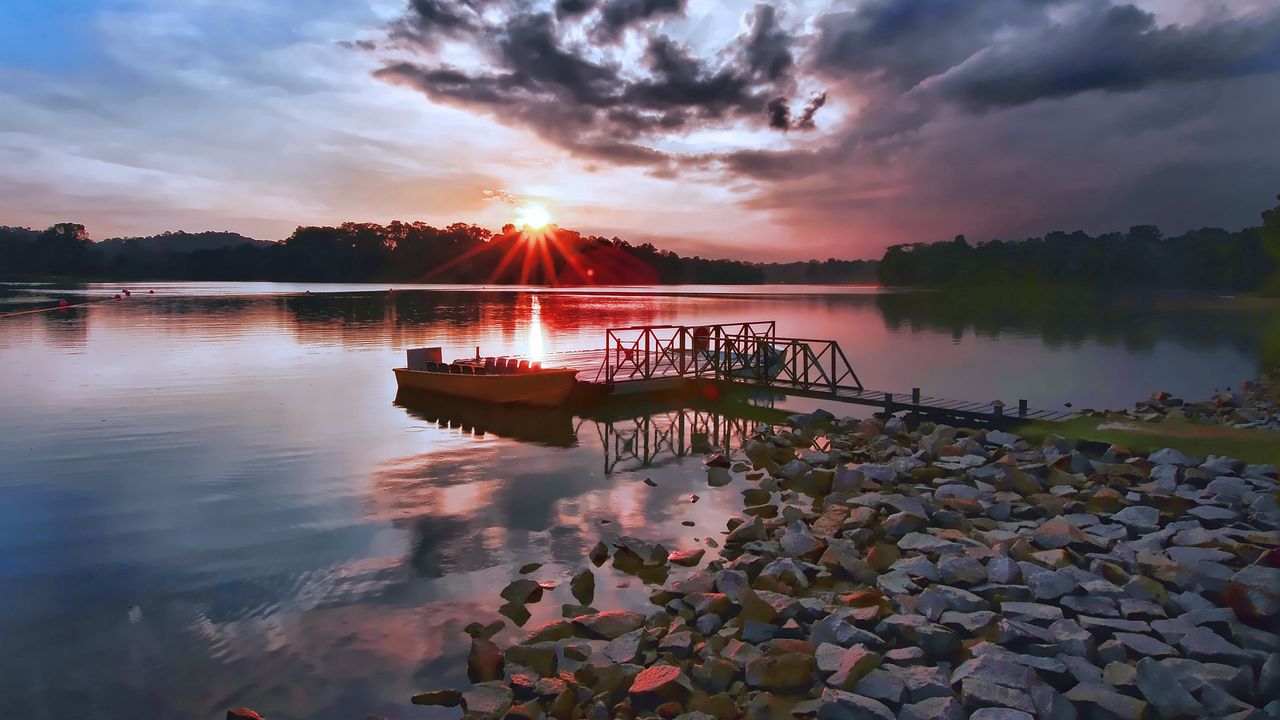 Обои лодка, причал, камни, вода