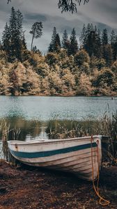 Превью обои лодка, река, берег, деревья