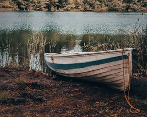 Превью обои лодка, река, берег, деревья