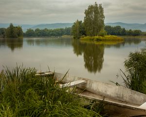 Превью обои лодка, река, деревья, отражение