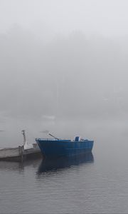 Превью обои лодка, река, туман, синий