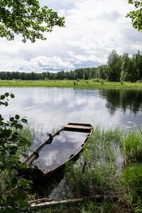 Превью обои лодка, река, вода, трава, берег, деревья