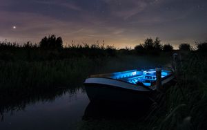 Превью обои лодка, звездное небо, ночь, озеро