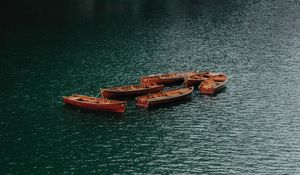 Превью обои лодки, вода, волнистый, рябь