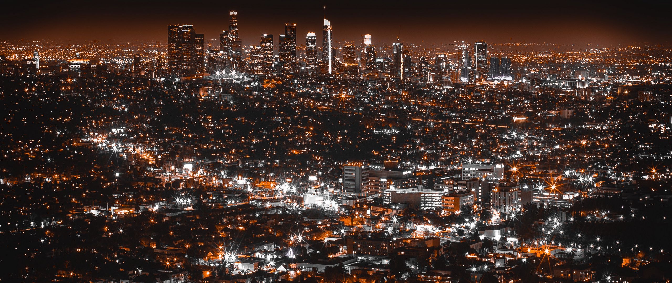 2 экран города. Ночной Лос Анджелес. Лос Анджелес ночью. Лос Анджелес панорама.