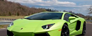 Превью обои lp700-4, зеленая, lamborghini aventador