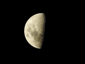 Превью обои луна, кратеры, черный, тень, космос