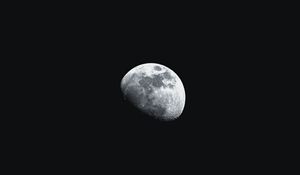 Превью обои луна, кратеры, планета, черный