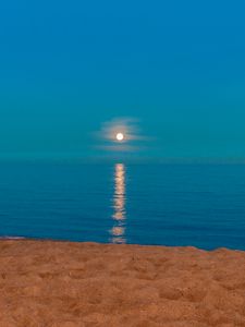 Превью обои луна, море, блики, горизонт, песок