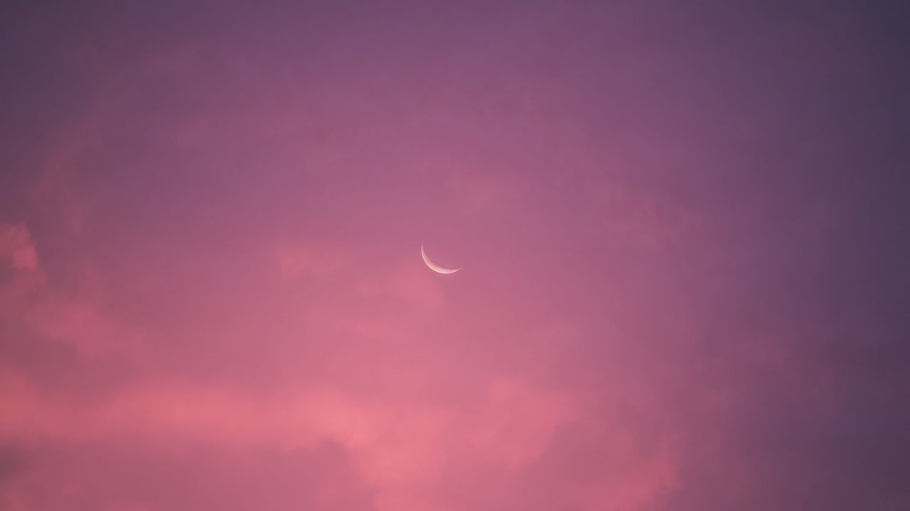 Обои луна, небо, розовый картинки на рабочий стол, фото скачать бесплатно