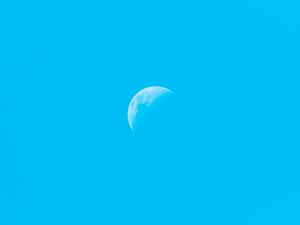 Превью обои луна, небо, синий, минимализм