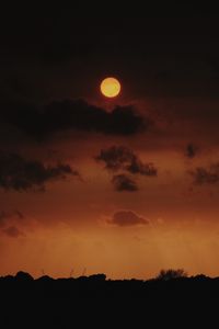 Превью обои луна, ночь, небо, облака
