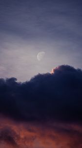 Превью обои луна, облака, вечер, небо, полнолуние