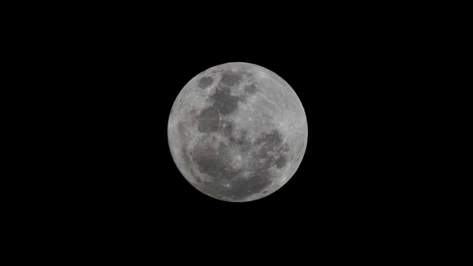Фотографии Луны в высоком разрешении