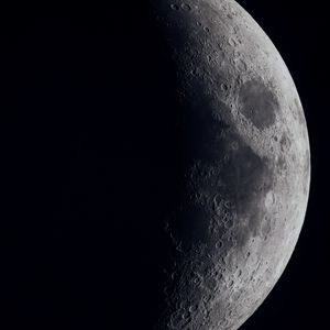 Превью обои луна, планета, звезда, темный, космос