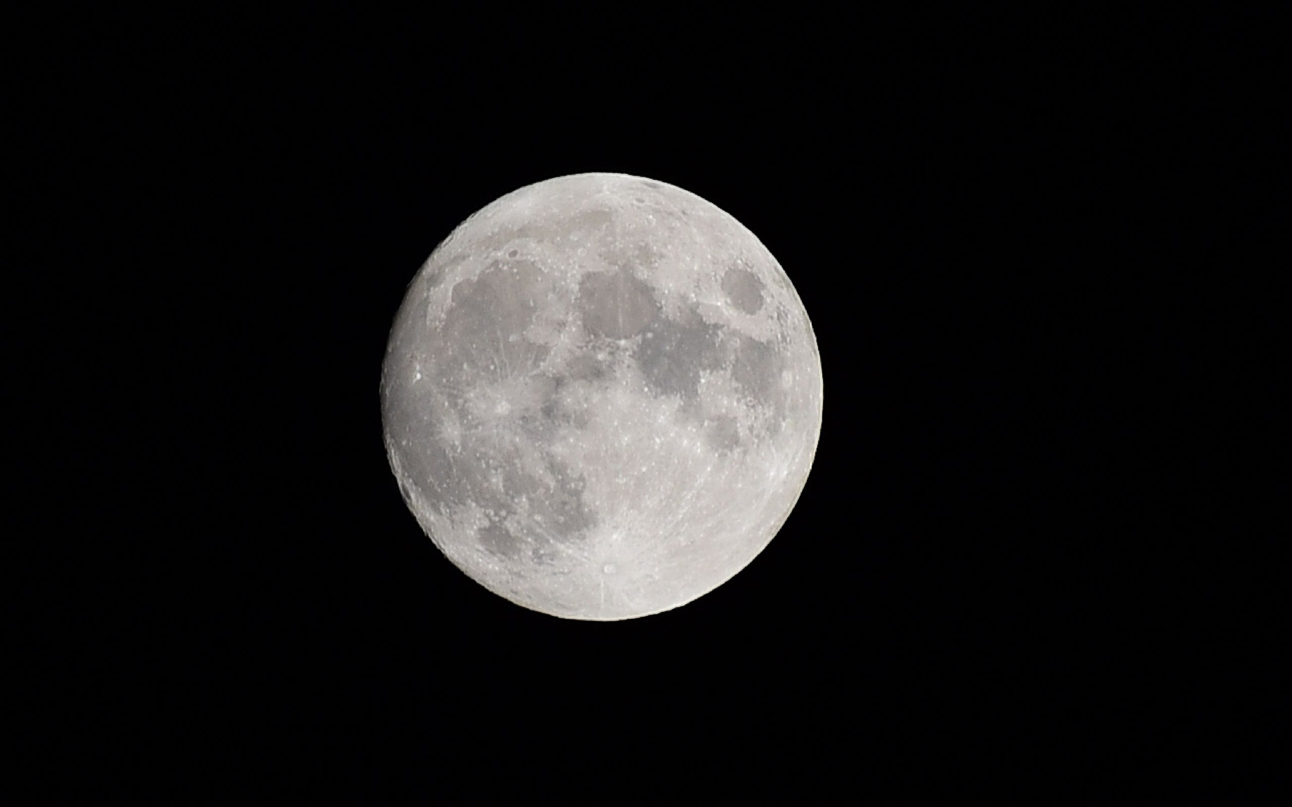 Луна Спутник